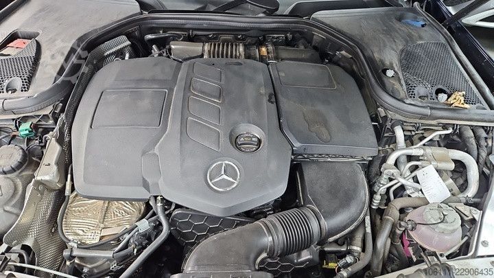 Minibuss MERCEDES-BENZ E 300 de 4Matic AVANTGARDE HeadUP KEYLESS-GO