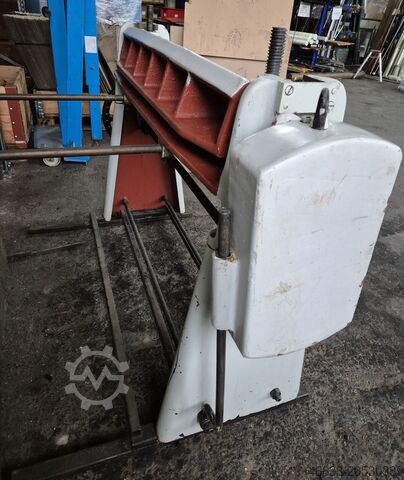 Schwenkbiegemaschine manuell TST XO 1000/3A