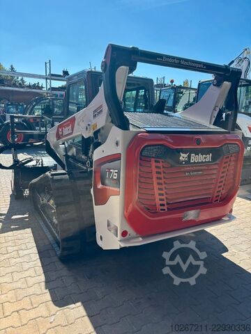 Straßenwalze BOBCAT T 76 Raupe mit Forstmulcher