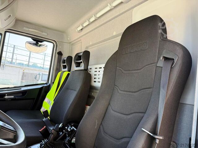 Ciężarówka z wywrotką Iveco EUROCARGO 90E210