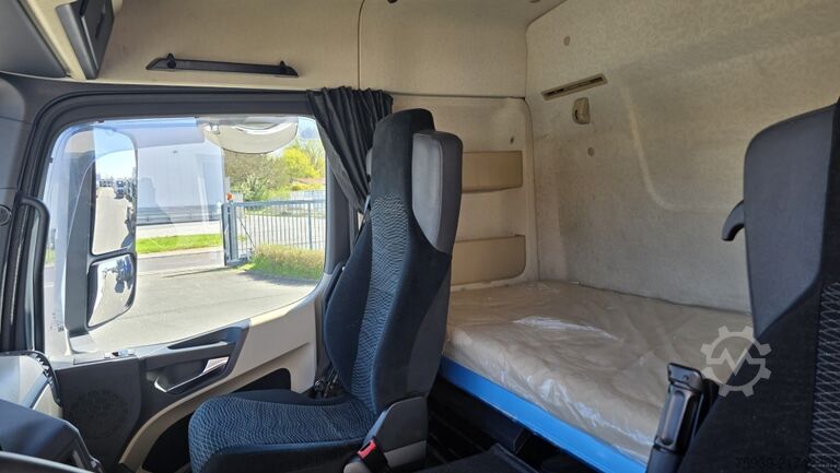 Autocisternă Mercedes-Benz Actros 1843 4x2