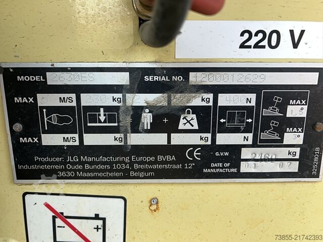 Stół podnoszący nożycowy JLG 2630 Es (10m)