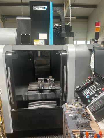 Pionowe centrum obróbcze HURCO VM 10 i