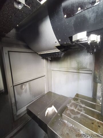 Pionowe centrum obróbcze HURCO VM 10 i