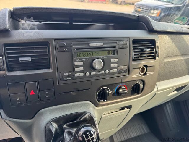 Ford **TRANSIT-9SEATS** Ford **TRANSIT-9SEATS**