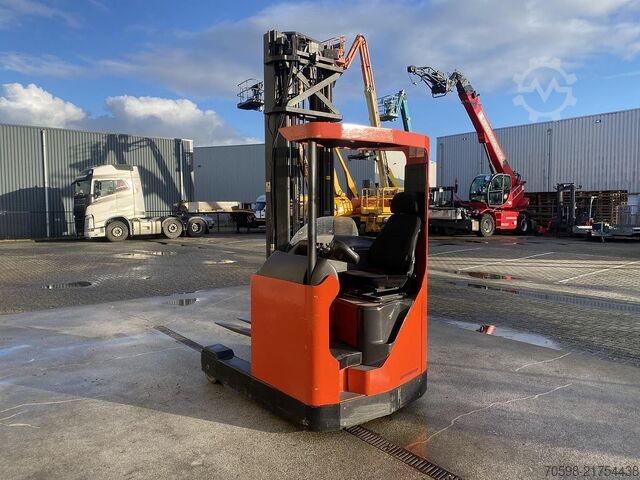 BT RR B2 / 14 Schubmaststapler, Baujahr 1995, Hubhöhe 7 Meter BT RR B2 / 14 Reachtruck, 7 meter