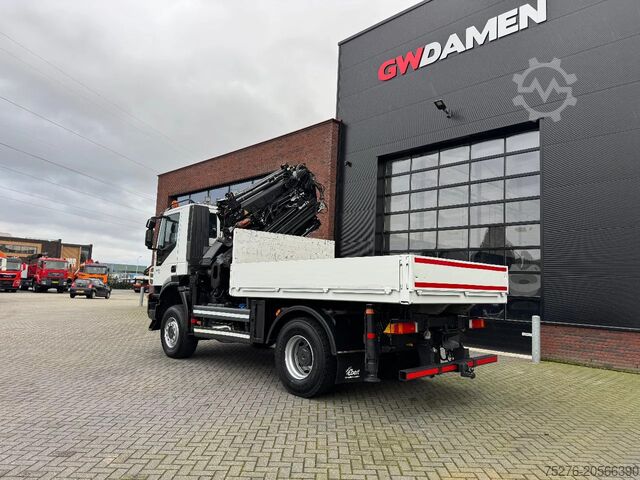 Vrachtwagen met kraan Iveco Trakker 410 4x4 Hiab 244-5 + Fly jib , winch 12...