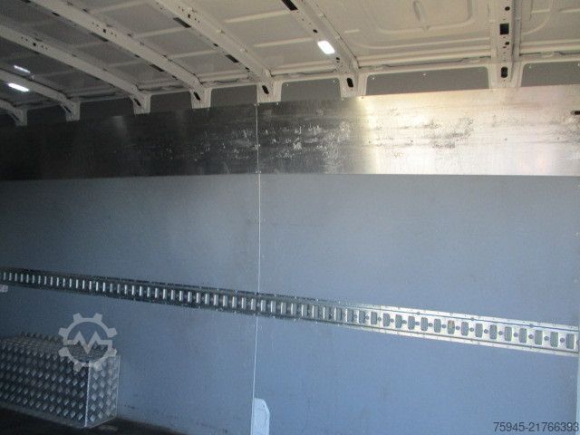 Hög tak skåpbil VOLKSWAGEN Crafter, 35 2.0, L4H2, TÜV 06/2026, spez. Aufbau