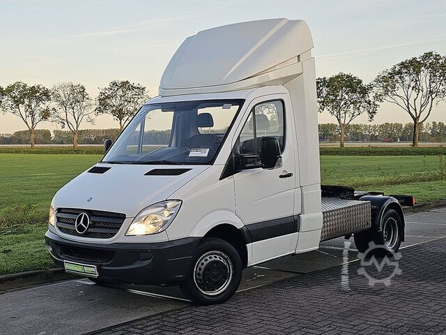 MERCEDES-BENZ SPRINTER 519 MERCEDES-BENZ SPRINTER 519