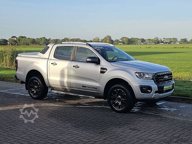FORD RANGER 2.0 Wildtrack 4x4 Sidesteps Lm-Velgen Trekhaak Leer Navi Xenon Euro6 212Pk! FORD RANGER 2.0 Wildtrack 4x4 Sidesteps Lm-Velgen Tr...