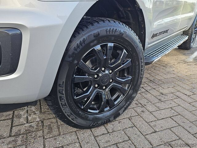 FORD RANGER 2.0 Wildtrack 4x4 Sidesteps Lm-Velgen Trekhaak Leer Navi Xenon Euro6 212Pk! FORD RANGER 2.0 Wildtrack 4x4 Sidesteps Lm-Velgen Tr...