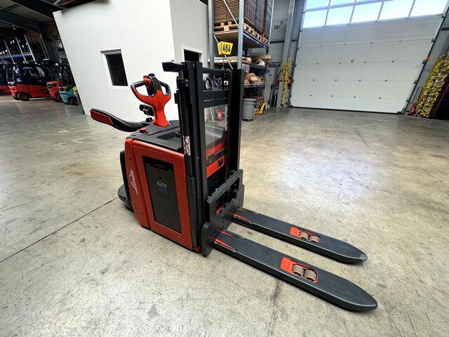 2022 service + UVV til 09/2027 7.209 driftstimer Linde L14AP