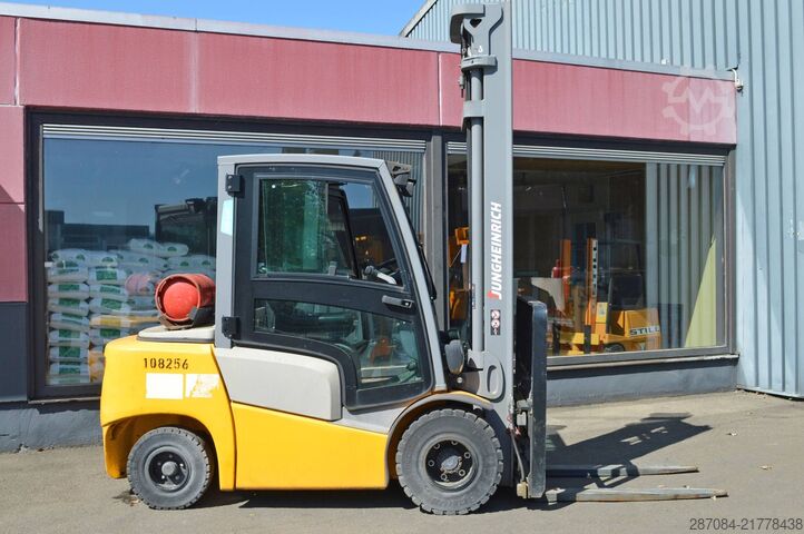 Chariot élévateur Jungheinrich TFG 430