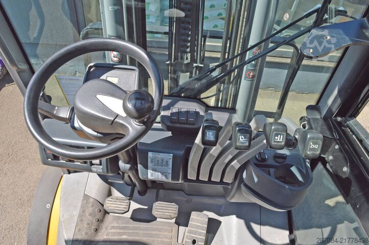 Chariot élévateur Jungheinrich TFG 430