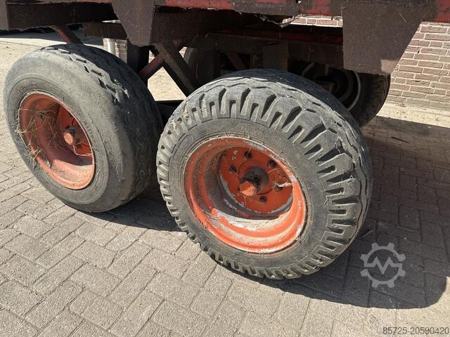 Atrelado da plataforma Balenwagen