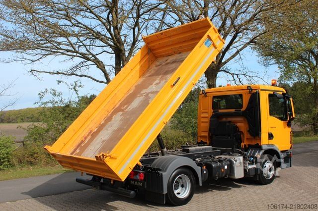 Třístranná sklápěcí dodávka MAN TGL 8.220 BL Kipper 2 x AHK Neues Modell * TOP *