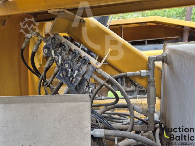 Knikarmhoogwerker Haulotte HA 260 PX