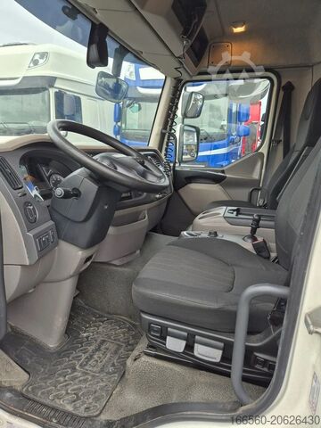 Gesloten bak DAF LF 230 FA