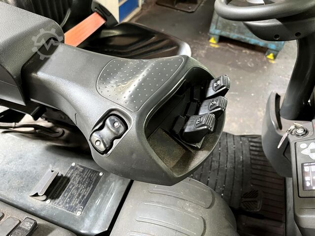 3-wiel heftruck UNI CARRIERS A2N1L16Q