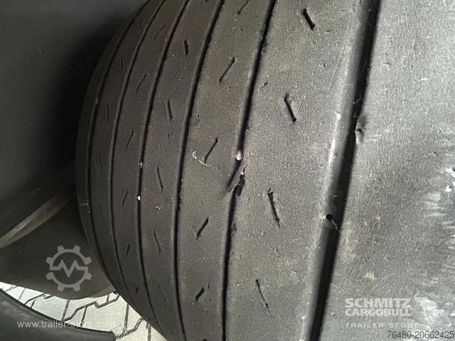 Open oplegger met zeil Wielton Schiebeplane Mega