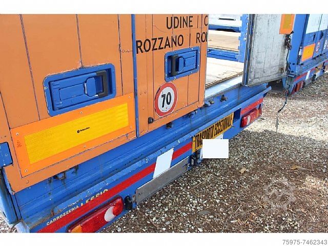 Mașini de construcții cu încărcător jos Meusburger semirimorchio centinato ribassato buche usato