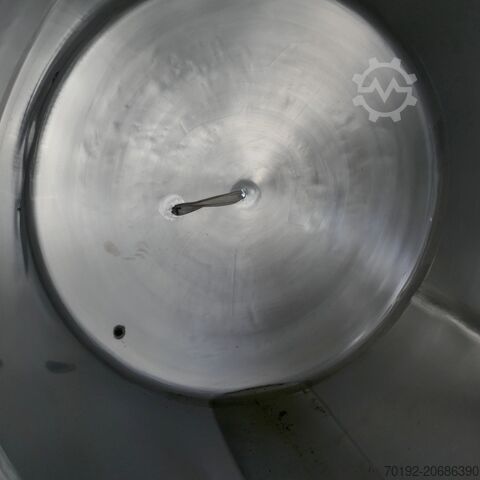 3000 liters rørværksbeholder i V2A med sidemonteret propelomrører B0070