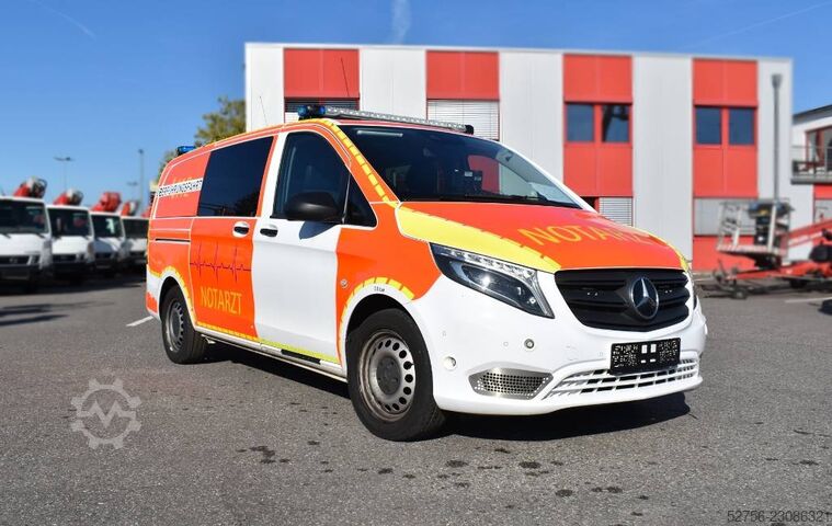  Mercedes-Benz Vito 4x4 Notarzt Einsatzfahrzeug NEF