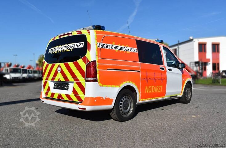  Mercedes-Benz Vito 4x4 Notarzt Einsatzfahrzeug NEF