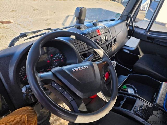 Gardinsidad skåpbil IVECO 80-220 Eurocargo, Gardine, ladebordwand