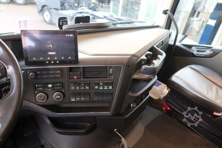 Standaard-SZM Volvo FH FH 500 Globetrotter Full Air suspension.