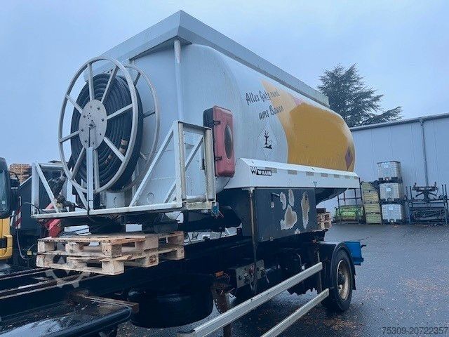 LKW mit Tankaufbau 13.100 Liter Willig Tankaufbau + 2xSchlauchhaspe