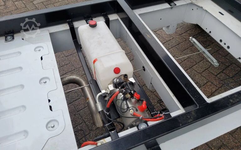 Tipper body Renault 3 ZIJDIGE KIPPERBAK 4.00 METER (KOMT AF RENAULT...