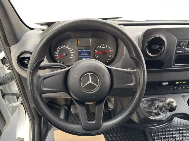 Panel van Mercedes-Benz Sprinter 211 CDI Kasten Standard