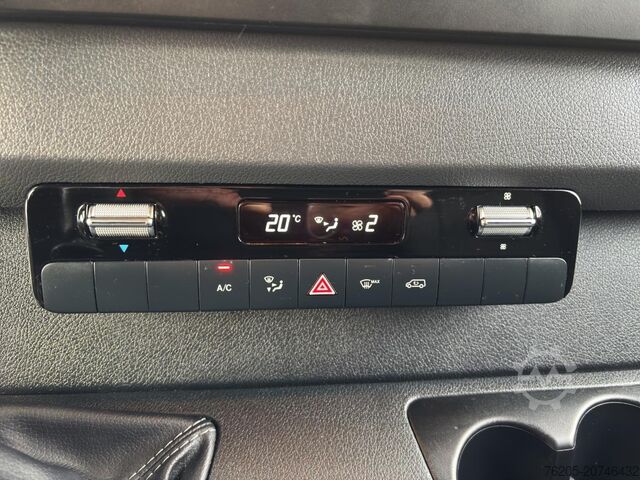 Panel van Mercedes-Benz Sprinter 211 CDI Kasten Standard