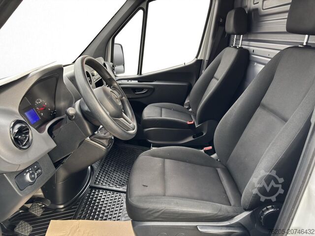 Panel van Mercedes-Benz Sprinter 211 CDI Kasten Standard