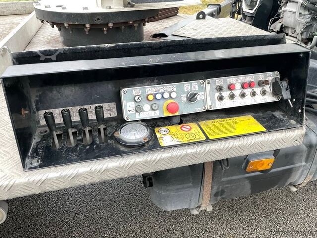 Plošina pro nákladní automobily GSR E210PXJ