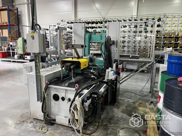 Wtryskarka pionowa Arburg 375 V 500 - 100 Schiebetisch (2015, tylko 19.718 godzin pracy) Arburg 375 V 500 - 100 Schiebetisch