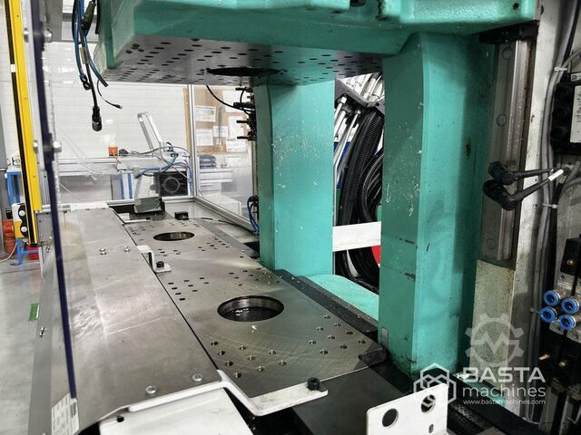 Wtryskarka pionowa Arburg 375 V 500 - 100 Schiebetisch (2015, tylko 19.718 godzin pracy) Arburg 375 V 500 - 100 Schiebetisch
