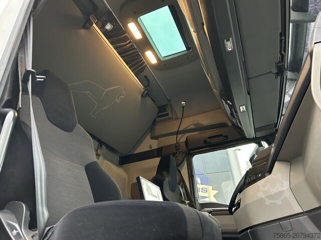 Estándar-SZM Man TGX 18.470 GX / Retarder / New Tacho V2 / 2 Tan...