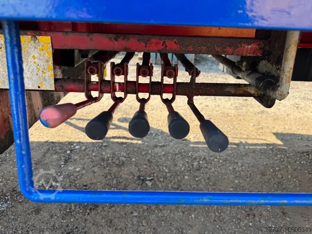 Platform aanhanger Renders **CRANE PALFINGER PK4500A-STEERING AXXLE**