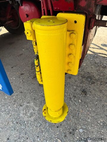 Platform aanhanger Renders **CRANE PALFINGER PK4500A-STEERING AXXLE**