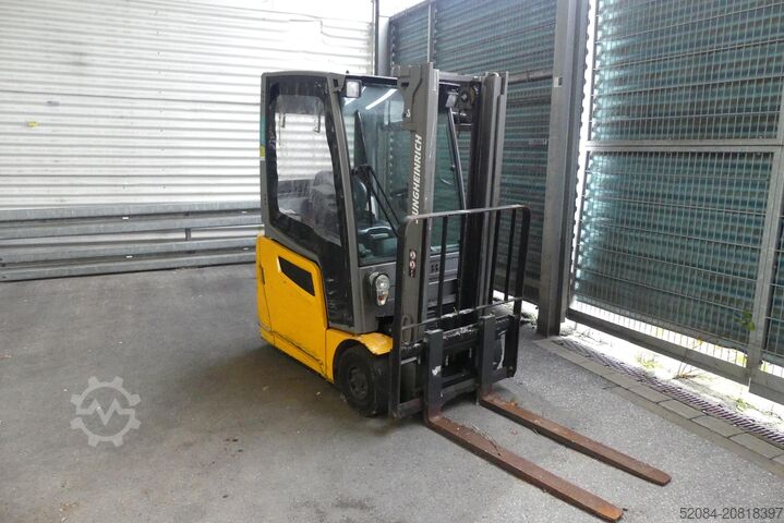 Jungheinrich EFG215 elektrische heftruck Jungheinrich EFG 215