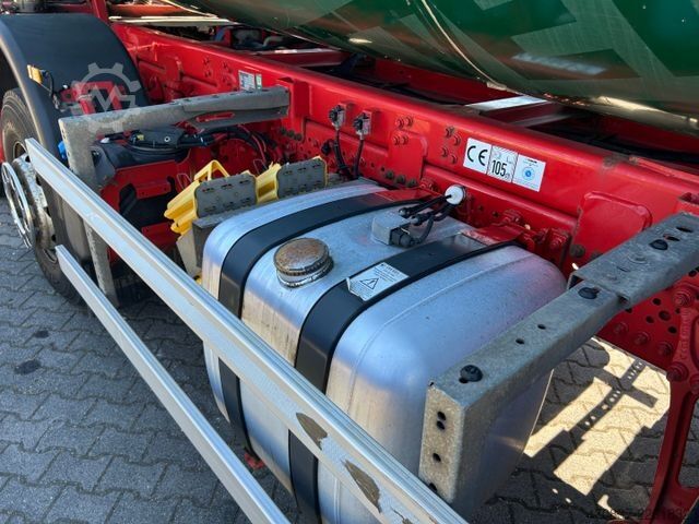 Camion à ordures MERCEDES-BENZ Arocs 3240 / 8x4x6 / Faun Rotopress 525 L