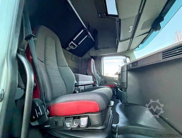 Standard tractor unit VOLVO FH 13.420 EURO 6 ONLY 570.000 KM FULL AIR 2X TAN