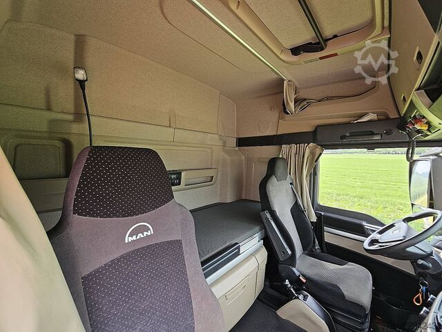 Standaard trekker MAN 18.430 TGS 4x4