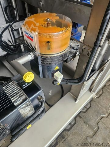 Vleesspuitmachine met gaasband Fomaco FGM 88 SC