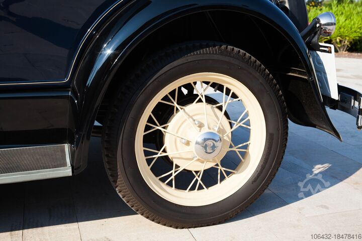 Voiture de Collection med certificering FORD FORD 1930 Model A Roadster de-luxe