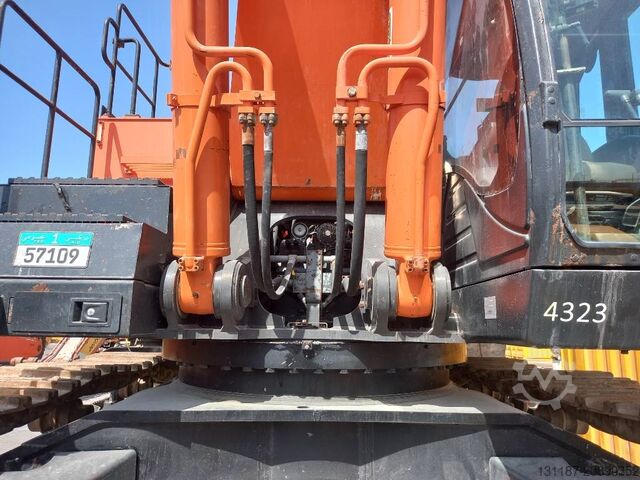 Teleskopbagger Hitachi ZX870LC H-5G (Abu Dhabi)