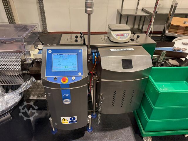 Verpackungslinie Fuji Packaging / Loma Systems FW3410 Muffin/Cake/Brownie Packing Line