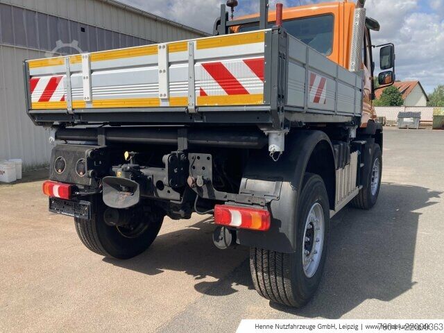 Macchina agricola Mercedes-Benz Unimog U 530
